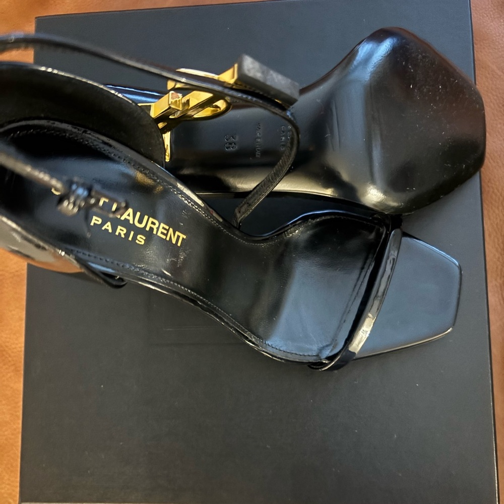 Saint Laurent Opyum Patent Leather heels black size 38